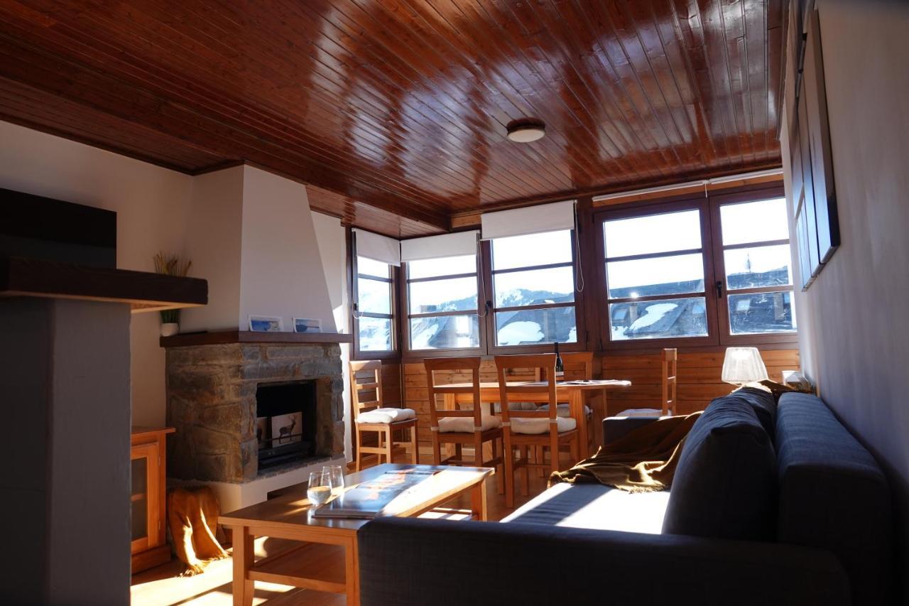 Stone Garaje Cubierto Y Trastero Pirineos360 Appartement Formigal Buitenkant foto